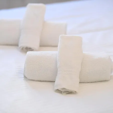 Lägenhet Nora With Private Parking