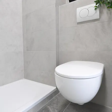 Nora With Private Parking Lägenhet