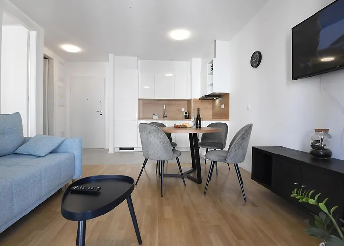 Nora With Private Parking * Zadar