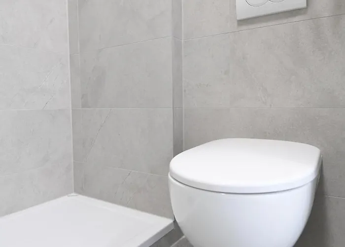 Nora With Private Parking Apartamento