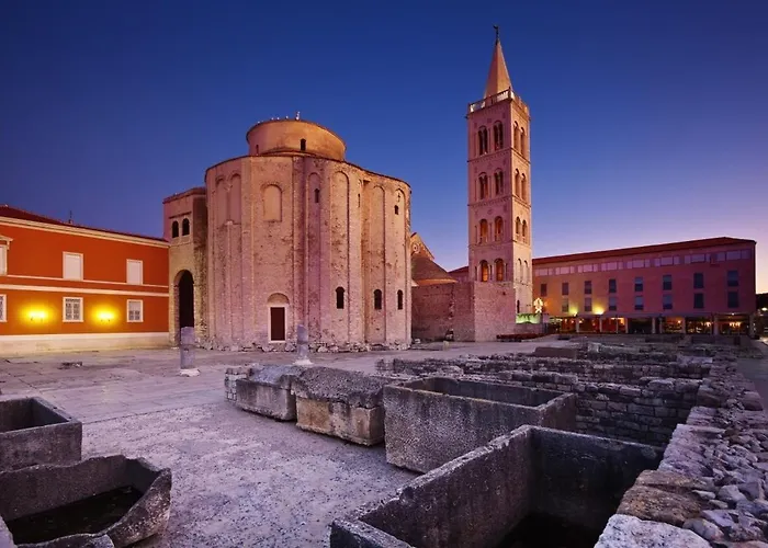 Nora With Private Parking Apartamento